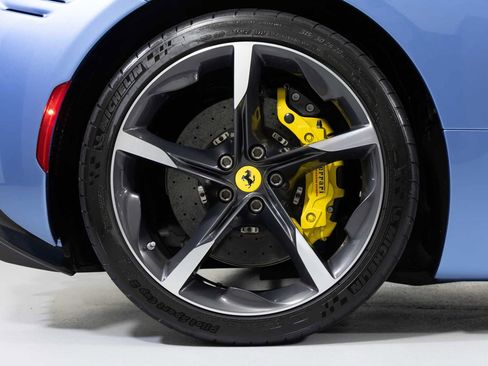 Used 2022 Ferrari SF90 Stradale image 19
