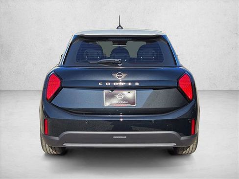 New 2026 MINI Cooper 4-Door Hardtop FWD image 7