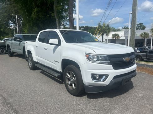 Used 2015 Chevrolet Colorado Z71 image 2