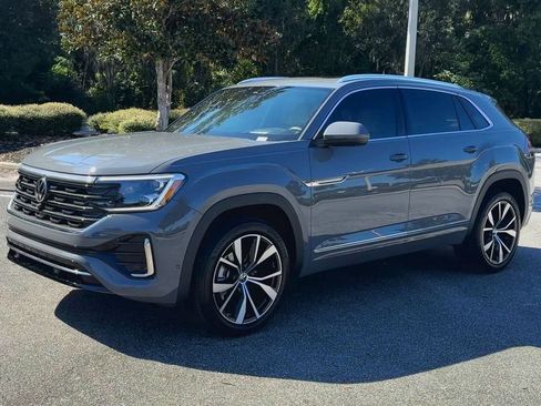 New 2025 Volkswagen Atlas Cross Sport SEL Premium R-Line image 4