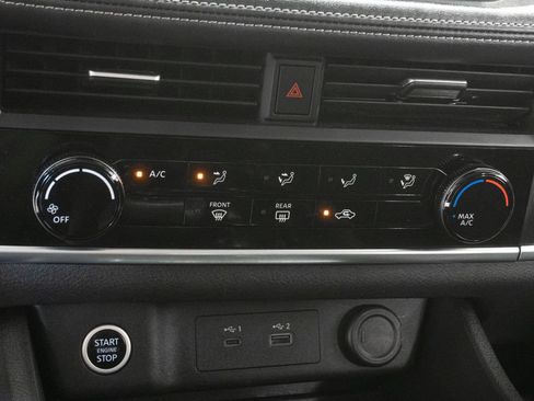 Used 2023 Nissan Rogue S AWD/4WD image 23