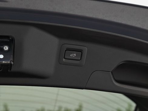 Certified 2023 MAZDA CX-9 Carbon Edition image 37