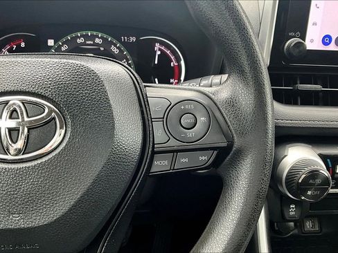 Used 2024 Toyota RAV4 XLE FWD image 13