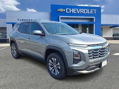 New 2027 Chevrolet Equinox LT FWD image 2