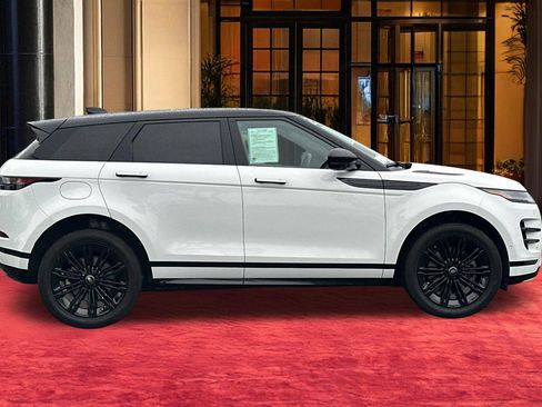 Certified 2025 Land Rover Range Rover Evoque Dynamic SE AWD/4WD image 8