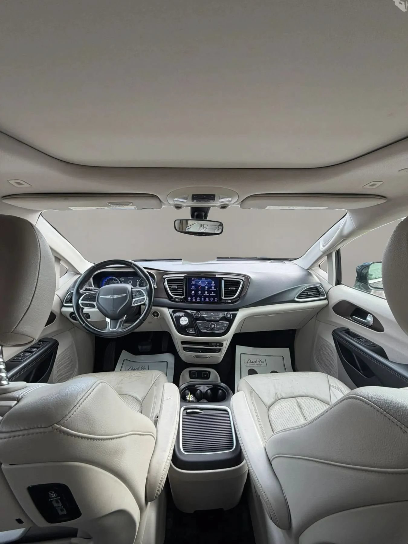Used 2018 Chrysler Pacifica Touring-L Plus w/ Tire & Wheel Group FWD image 16