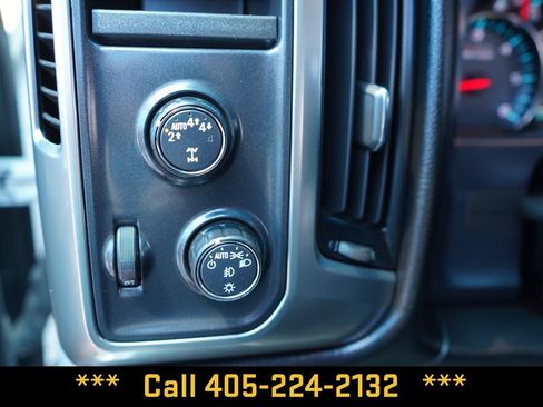 Used 2018 Chevrolet Silverado 1500 LT w/ Texas Edition AWD/4WD image 35
