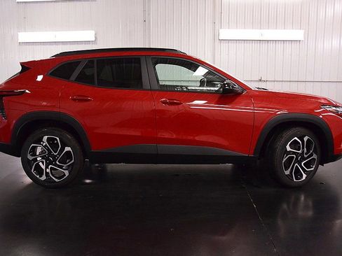 New 2026 Chevrolet Trax RS w/ Driver Confidence Package image 8