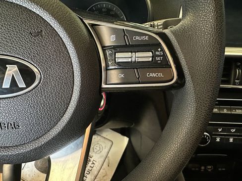 Used 2019 Kia Optima LX FWD image 12
