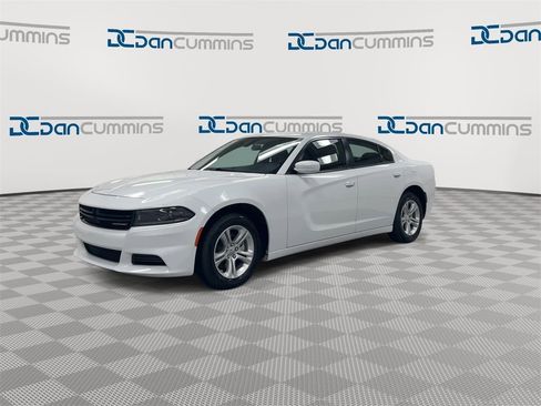 Used 2022 Dodge Charger SXT image 4