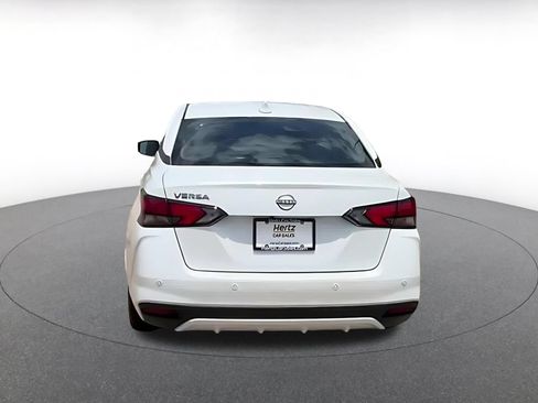 Used 2025 Nissan Versa SV FWD image 12