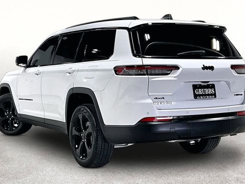 Used 2024 Jeep Grand Cherokee L Limited w/ Black Appearance Package RWD image 15