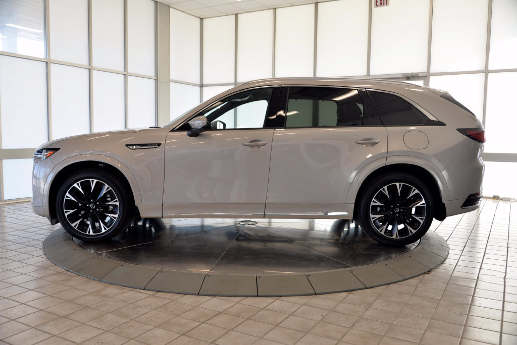 Certified 2026 MAZDA CX-90 3.3 Turbo S w/ Premium Plus AWD/4WD image 5