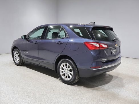 Used 2018 Chevrolet Equinox LS FWD image 4