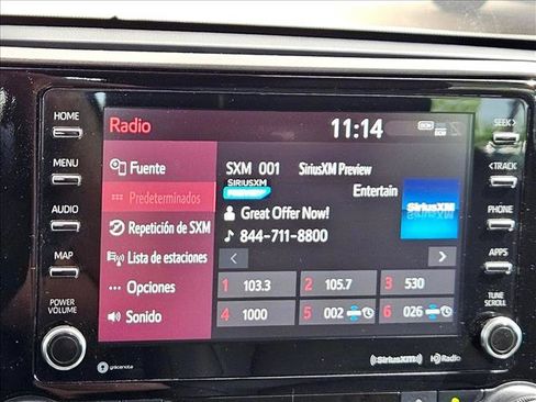 Used 2022 Toyota Highlander XLE FWD image 12