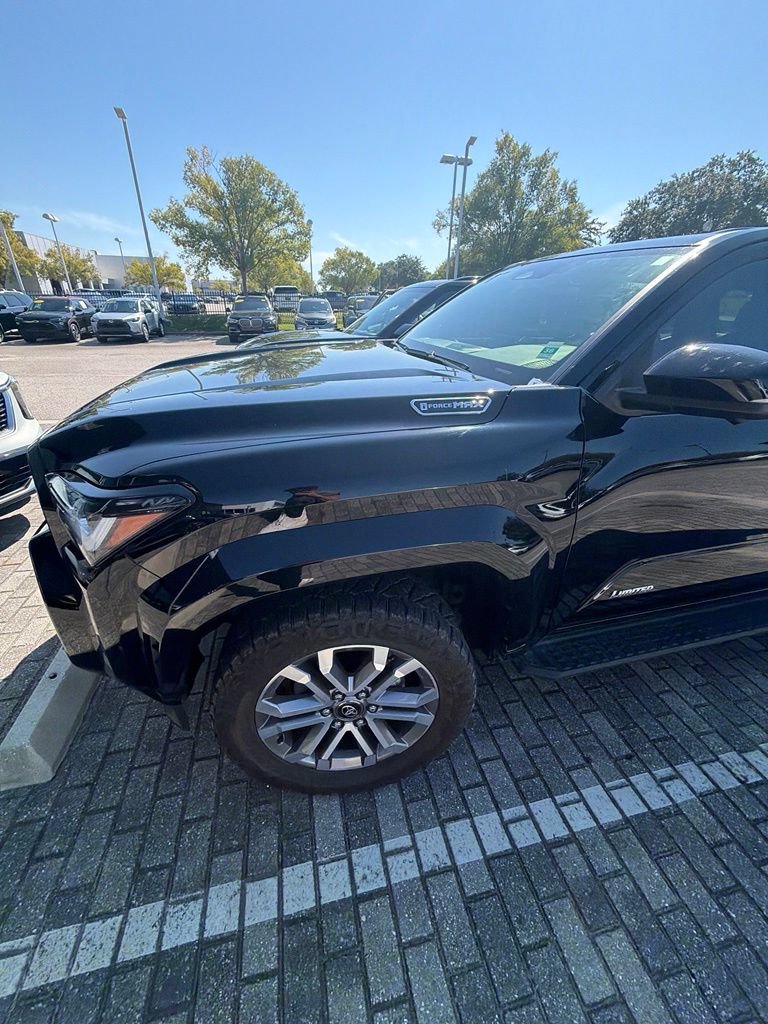 Used 2025 Toyota 4Runner Limited AWD/4WD image 18