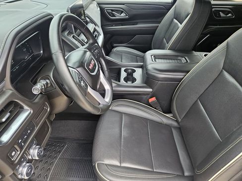 Used 2024 GMC Yukon SLT AWD/4WD image 18