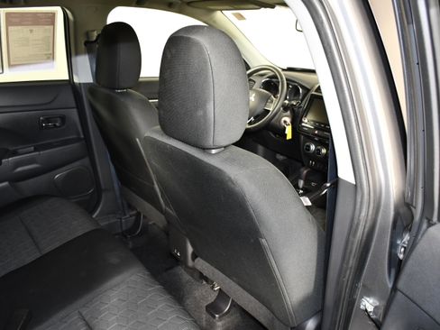 Used 2023 Mitsubishi Outlander Sport LE AWD/4WD image 42
