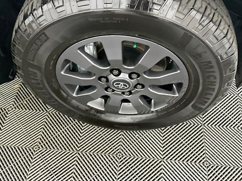 Certified 2025 Toyota Land Cruiser image 11