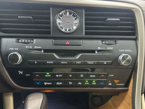 Used 2018 Lexus RX 450hL Premium image 15