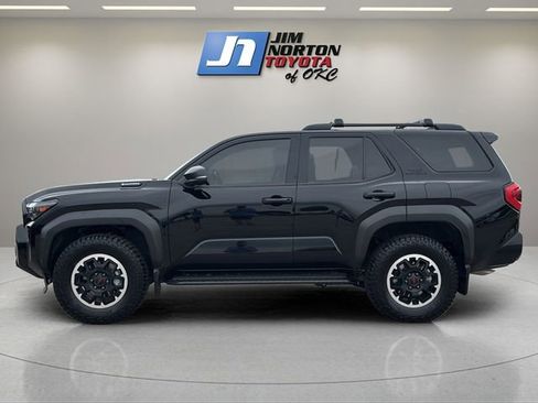 Used 2025 Toyota 4Runner TRD Off-Road AWD/4WD image 8
