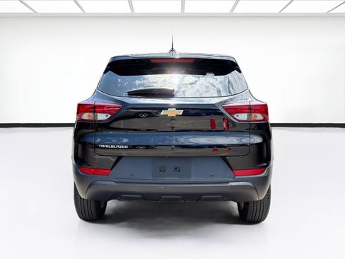 Used 2021 Chevrolet TrailBlazer LS FWD image 5