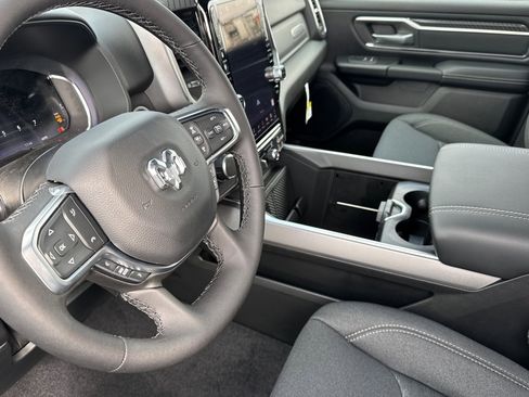 New 2026 RAM 1500 4x4 Crew Cab image 9