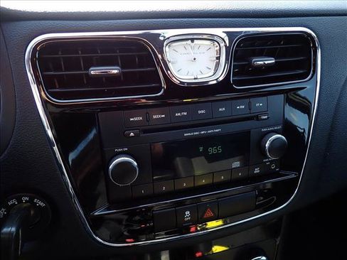 Used 2012 Chrysler 200 LX FWD image 16