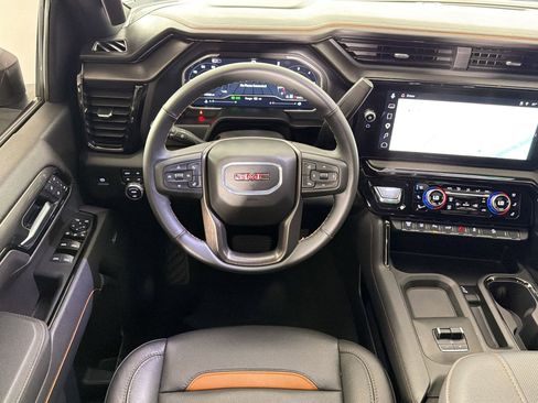 Used 2025 GMC Sierra 2500 AT4 w/ AT4 Premium Plus Package AWD/4WD image 28