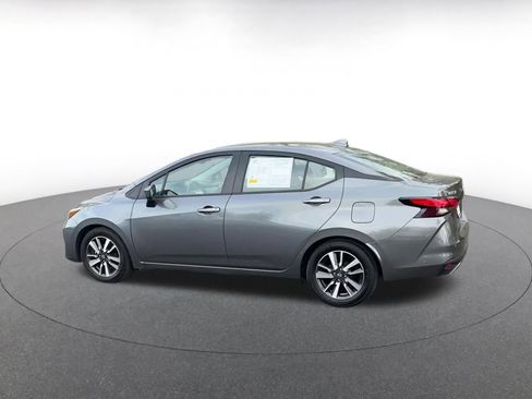 Used 2025 Nissan Versa SV image 10