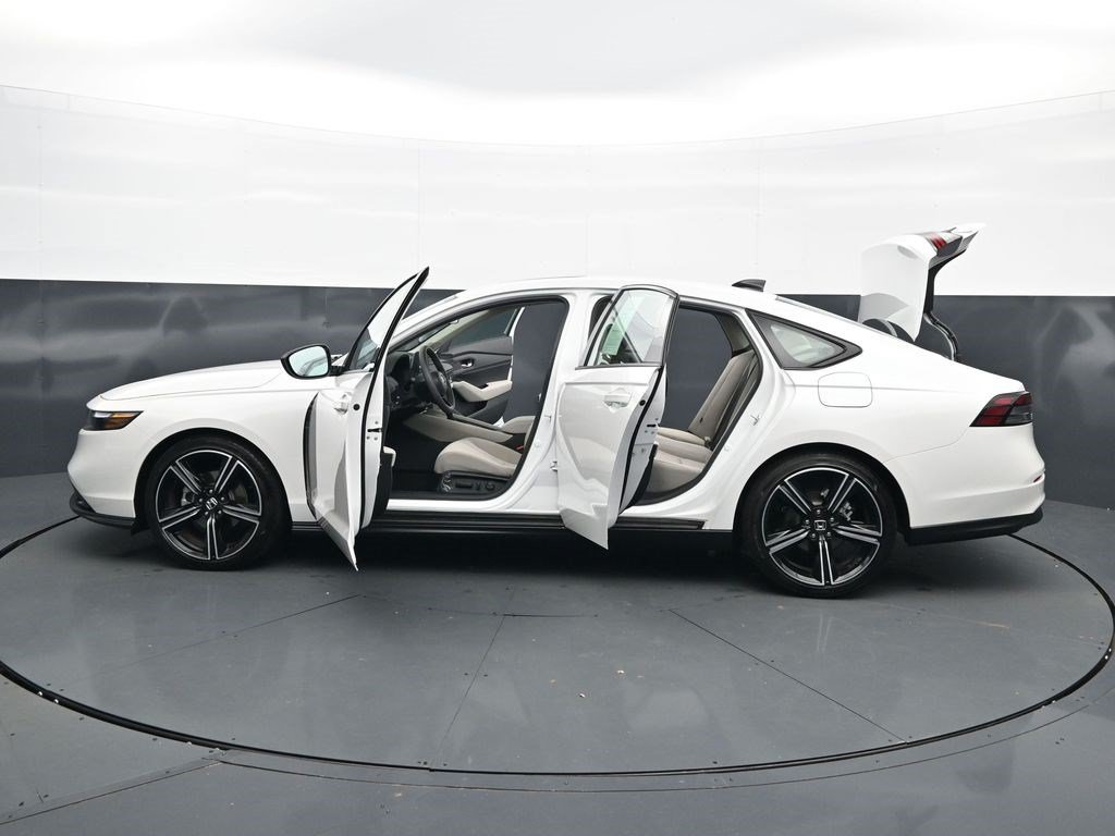 Used 2026 Honda Accord SE image 44