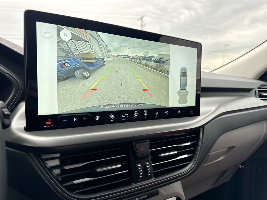 New 2025 Ford Escape SE FWD image 24