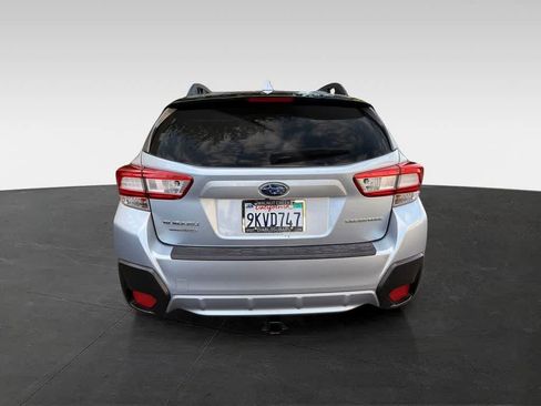 Used 2018 Subaru Crosstrek 2.0i Premium AWD/4WD image 5