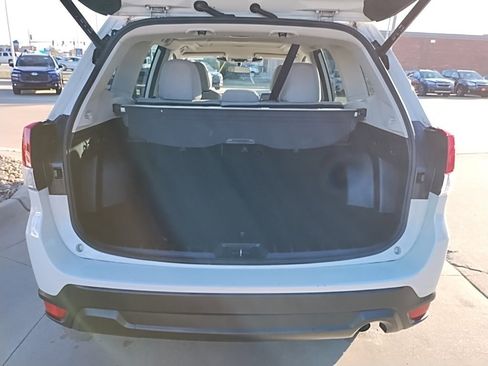 Certified 2023 Subaru Forester Premium image 31