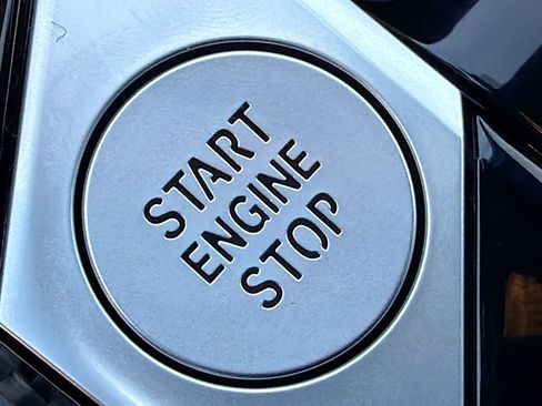 New 2026 BMW X6 M60i w/ Parking Assistance Package image 36