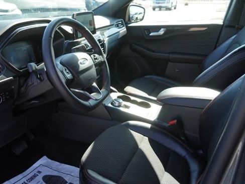 Used 2025 Ford Escape ST-Line AWD/4WD image 19
