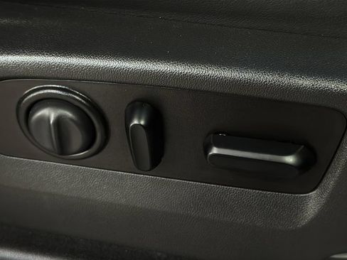 Used 2021 Chevrolet Silverado 1500 High Country AWD/4WD image 9