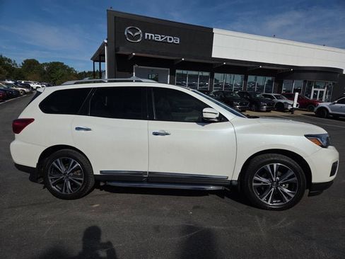 Used 2018 Nissan Pathfinder Platinum w/ Cargo Package image 6