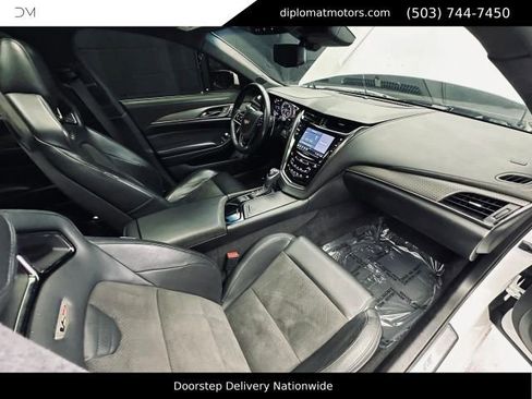 Used 2018 Cadillac CTS V w/ Carbon Fiber Package RWD image 18