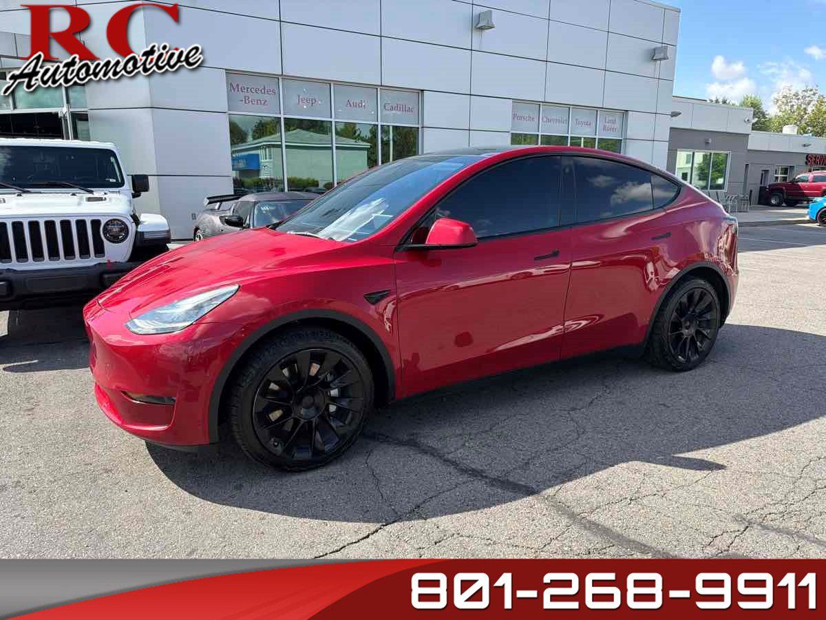 Used 2022 Tesla Model Y Long Range AWD/4WD image 1