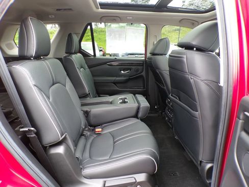 Used 2025 Honda Pilot Elite image 21