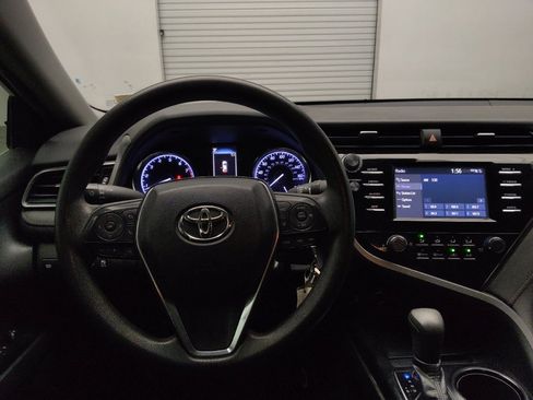 Used 2019 Toyota Camry LE FWD image 22