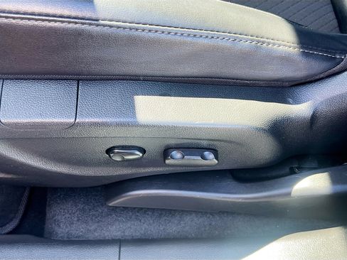 Used 2020 Buick Encore Preferred FWD image 20