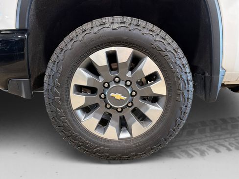 Used 2021 Chevrolet Silverado 2500 Custom w/ Custom Value Package AWD/4WD image 47