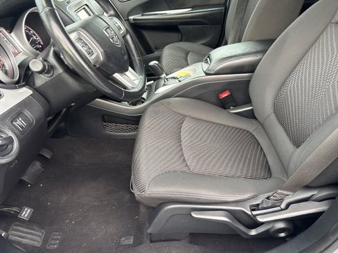 Used 2018 Dodge Journey SE w/ Connectivity Group image 16
