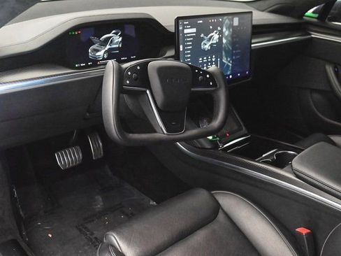 Used 2021 Tesla Model S Plaid image 13