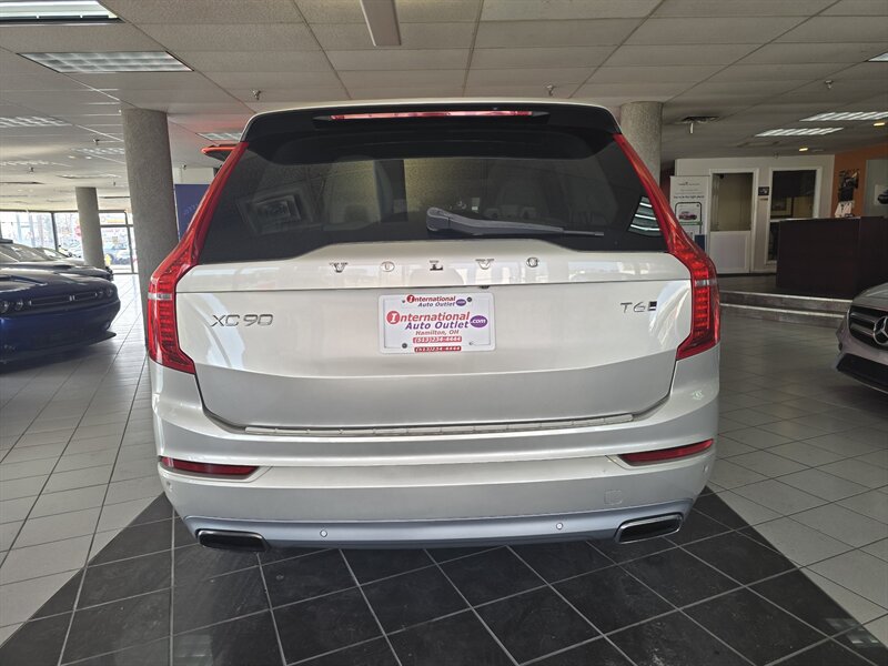 Used 2016 Volvo XC90 T6 Momentum w/ Momentum Plus Package AWD/4WD image 5