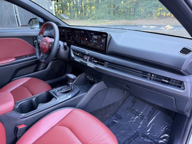 Certified 2025 Kia K4 GT-Line w/ GT-Line Premium Package FWD image 38