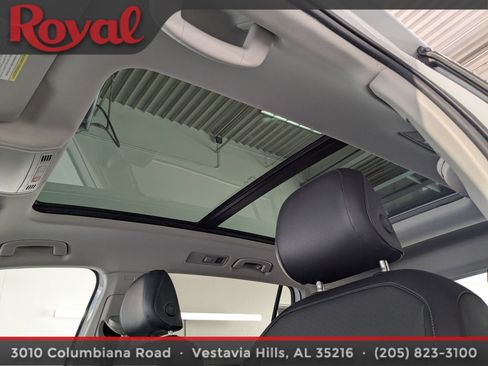 Used 2018 Volkswagen Tiguan SEL image 25