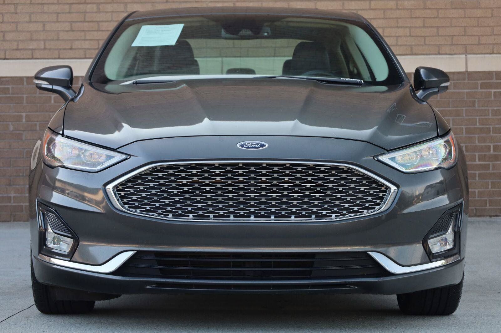 Used 2020 Ford Fusion Titanium FWD image 7